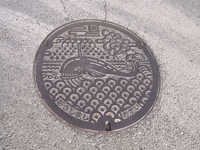 01-manhole2.jpg