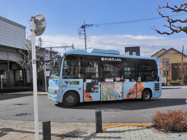 02-bus.jpg